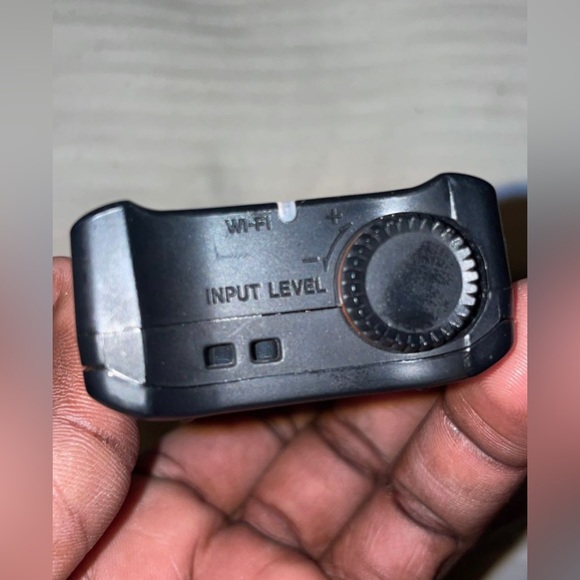 Tascam DR-22WL Portable Handheld Audio Recorder with WiFi,Black - Picture 2 of 3